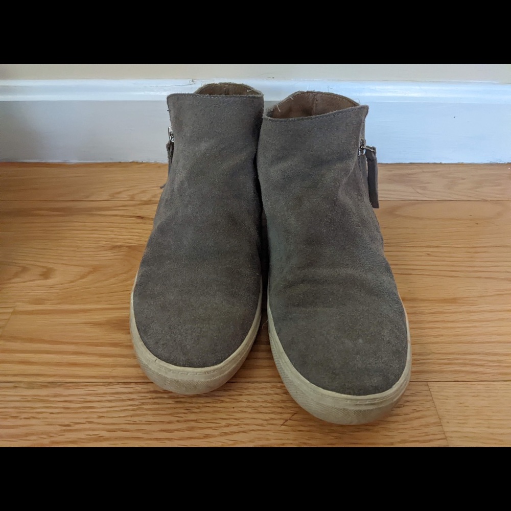 Balance leather booties